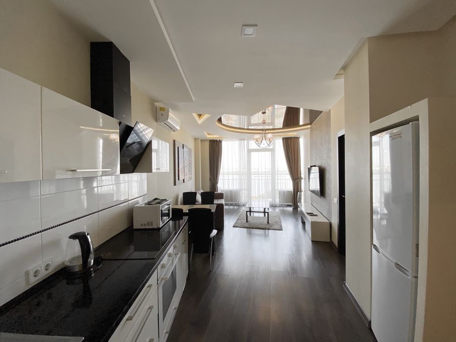 Мост Сити джакуззи, вид на Днепр, джакуззи