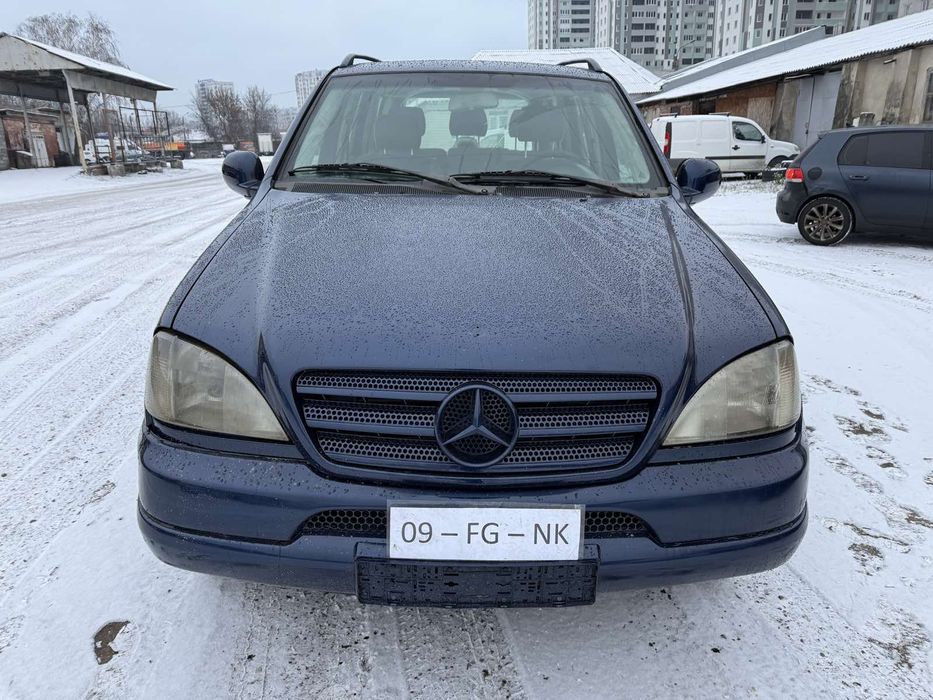 Mercedes ML270 2001рік 2,7дизель АКПП повний привід 4х4