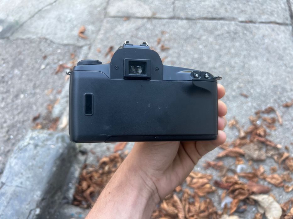 Minolta 300 si Sigma zoom Фотоапарат повністю справний