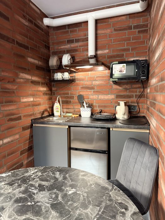 Подобова оренда 1к квартири бульвар Лесі Українки