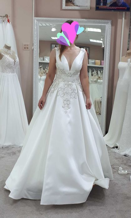 Ексклюзивна весільна сукня, розм.44