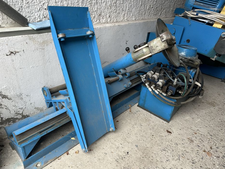 Новий автоматичний шиномонтажний станок для вантажних авто