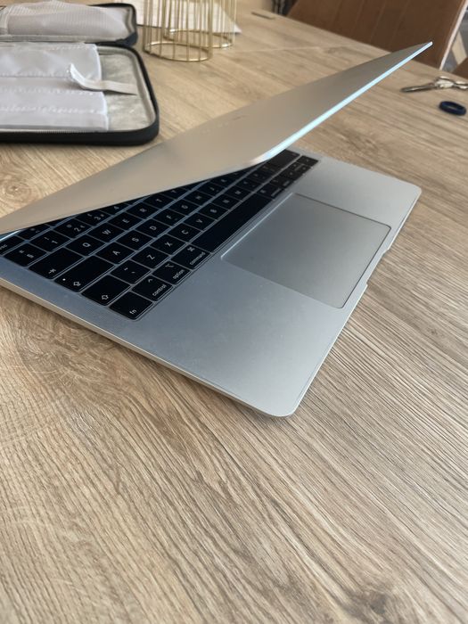 Portatil Macbook air 13