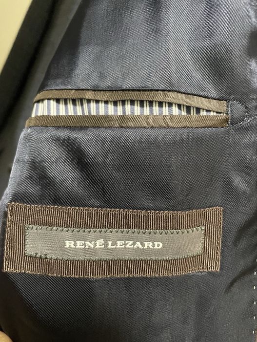 Продам новый костюм RENE LEZARD