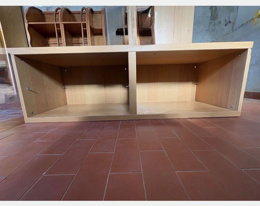 Movel tv + cristaleira / estante Besta ikea