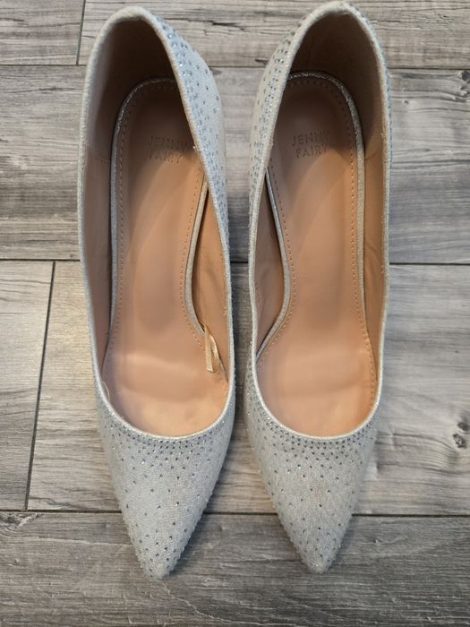 Srebrne szpilki z cyrkoniami