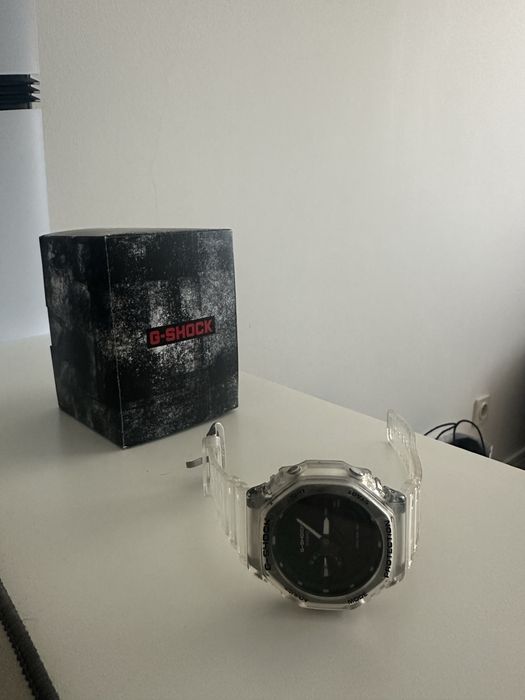 Relógio Casio G-Shock GA-2100 Skeleton transparente