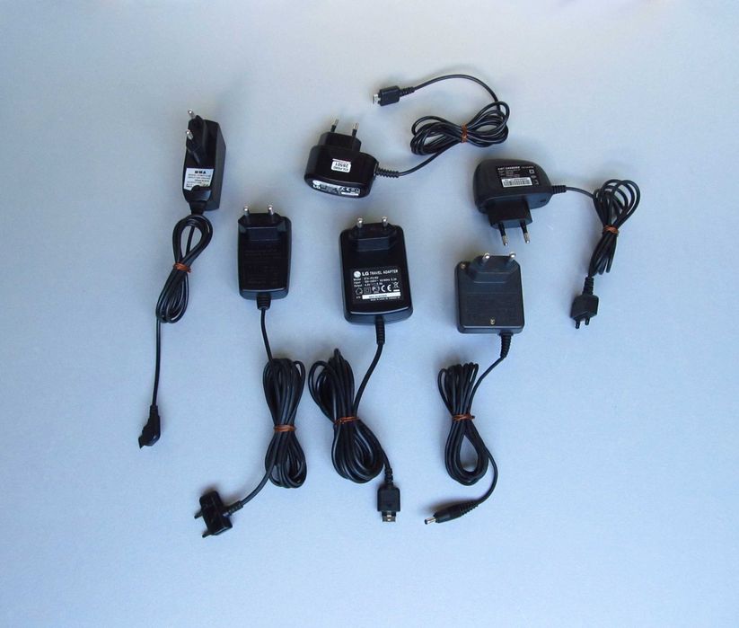 Зарядки для старых кнопочных телефонов