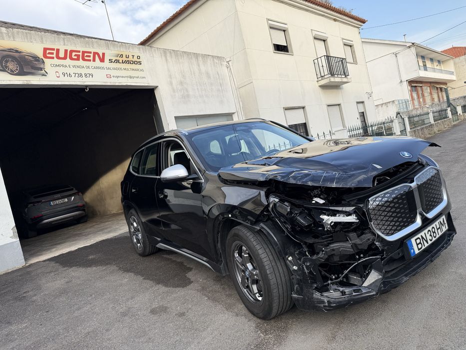 BMW   iX1 eDrive20 Electrico