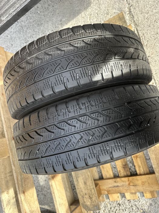 Шини зима 25 рік 215/90 R15c Sava резина на Уаз