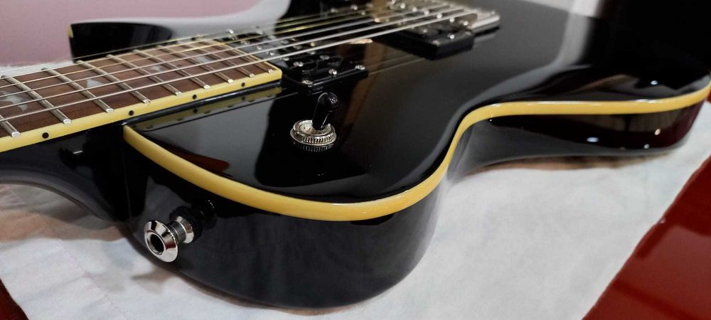 PRS SE Mark Tremonti em excelente estado. Dou garantia