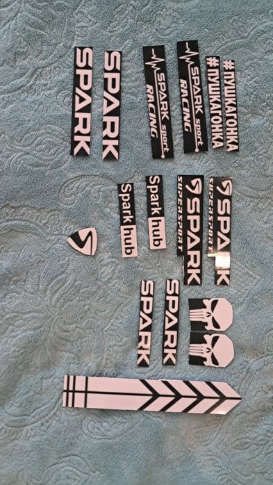 Стікер пак на SPARK