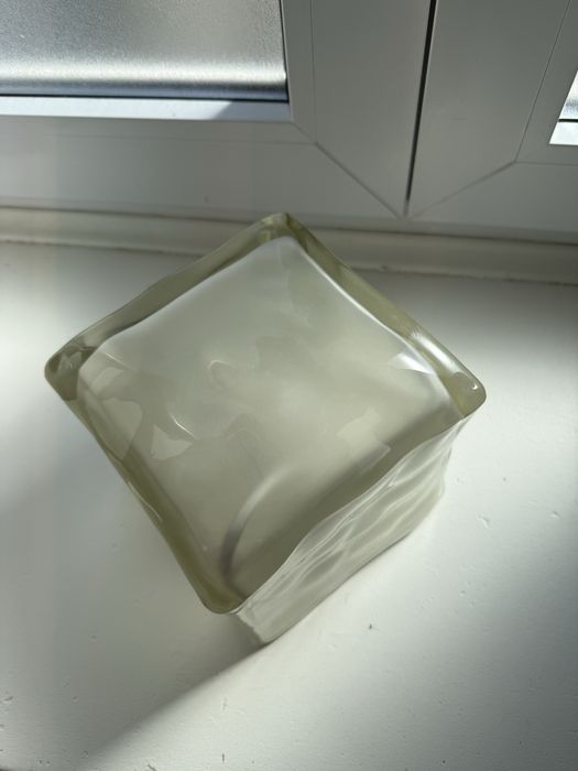 Lampka IKEA Iviken w kształcie kostki lodu B0012