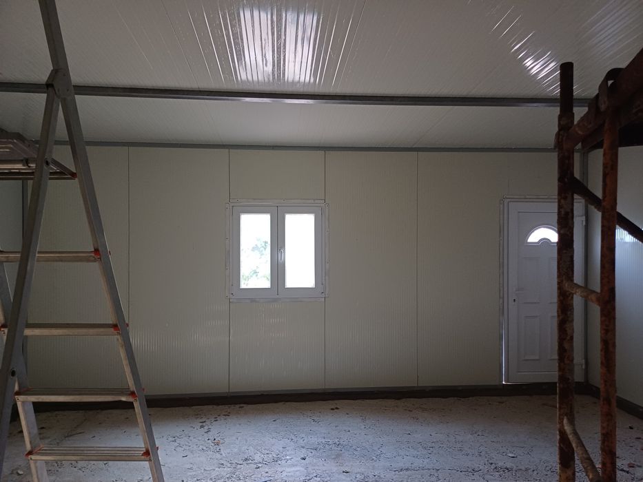Casa Modulara, Contentores