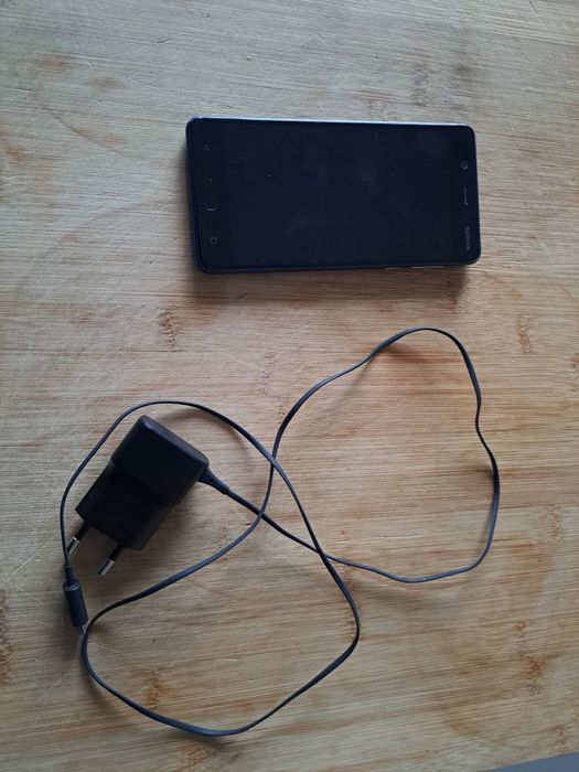 Nokia 5 modelo TA-1024