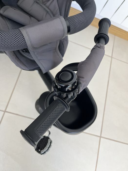 Triciclo Kinderkraft AVEO