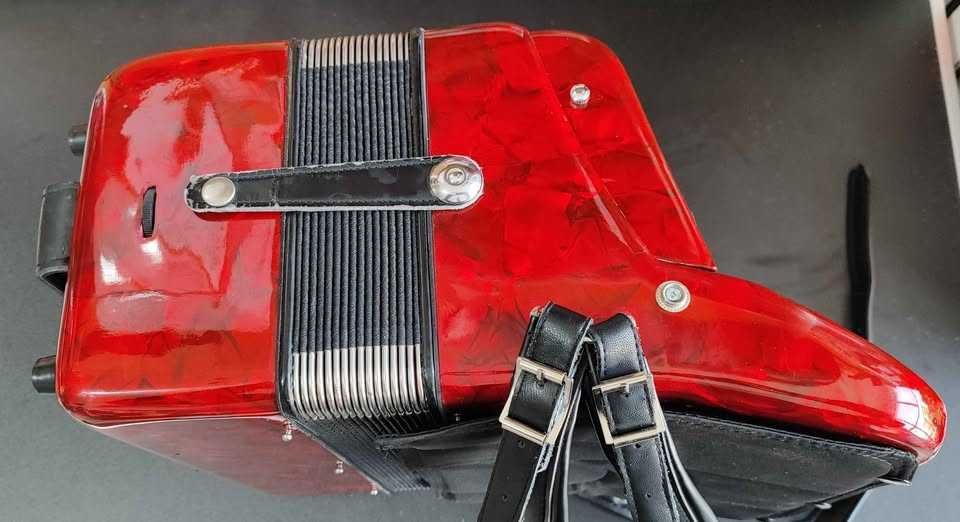 Acordeão Botões Sonantti novo por estrear com garantia