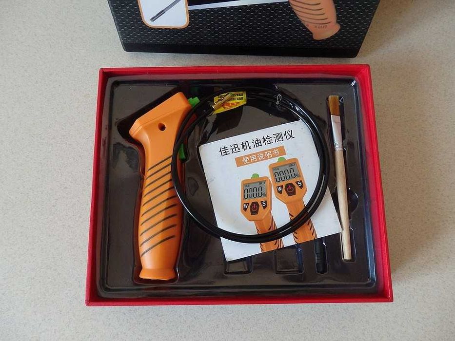 Tester jakości oleju silnikowego z diodą LED