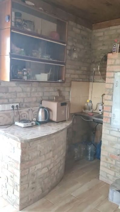 Продам будинок поряд з містом !!