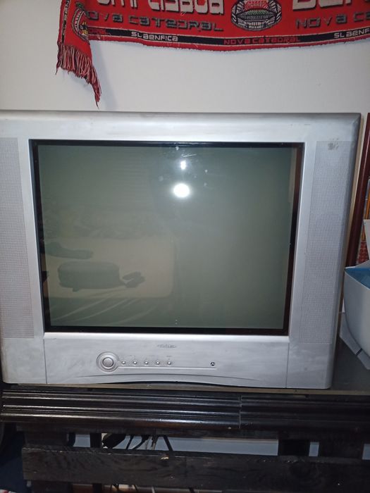 Old TV in perfect working condition64551842289921123
