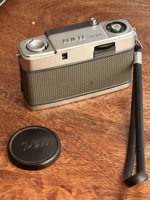Olympus Pen-EE S