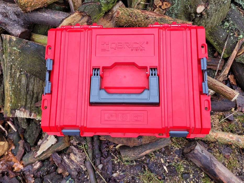 Skrzynka narzedziowa QBRICK PRO Toolbox 2.0 Red Ultra HD Custom