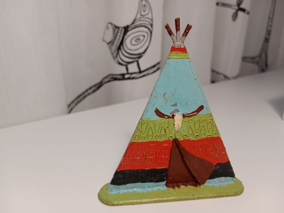 Namiot indiański wigwam kioskowiec z PRL-u