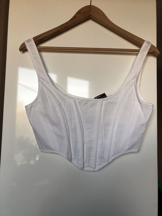 Nowy gorsetowy crop top Asos
