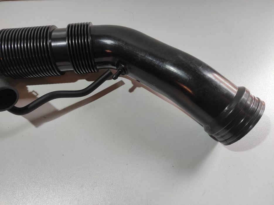 Патрубок фільтра дросельної заслонки Фольксваген ауді Сеат 1.6мпі