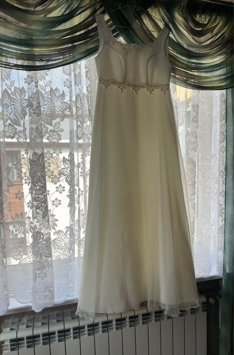 Suknia ślubna kolor smietankowy