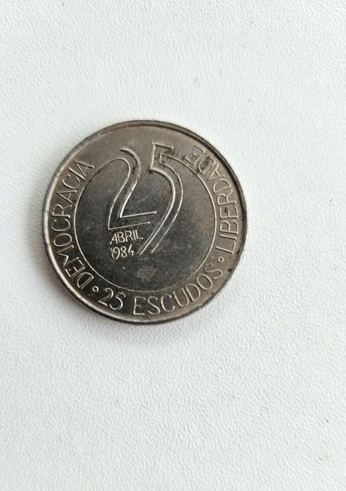 Moeda 25 Escudos - República Portuguesa- 1984