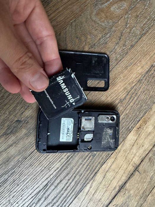 Мобильный телефон Samsung GT-S5230