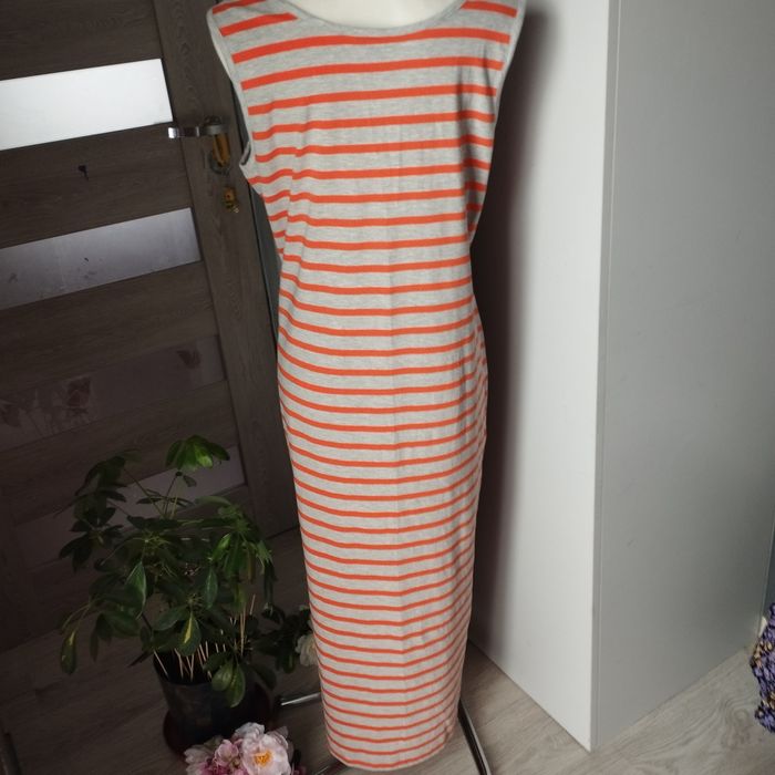 Długa sukienka w paski Ze-Ze Collection XL szaro-pomarańczowa