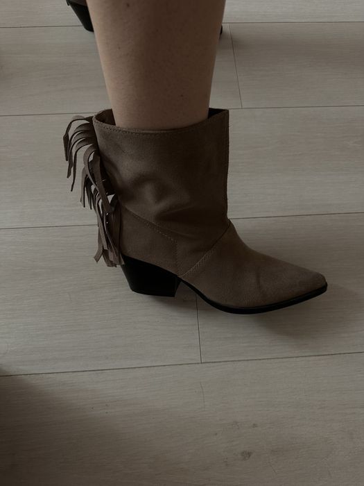 Замшеві ковбойки Zara