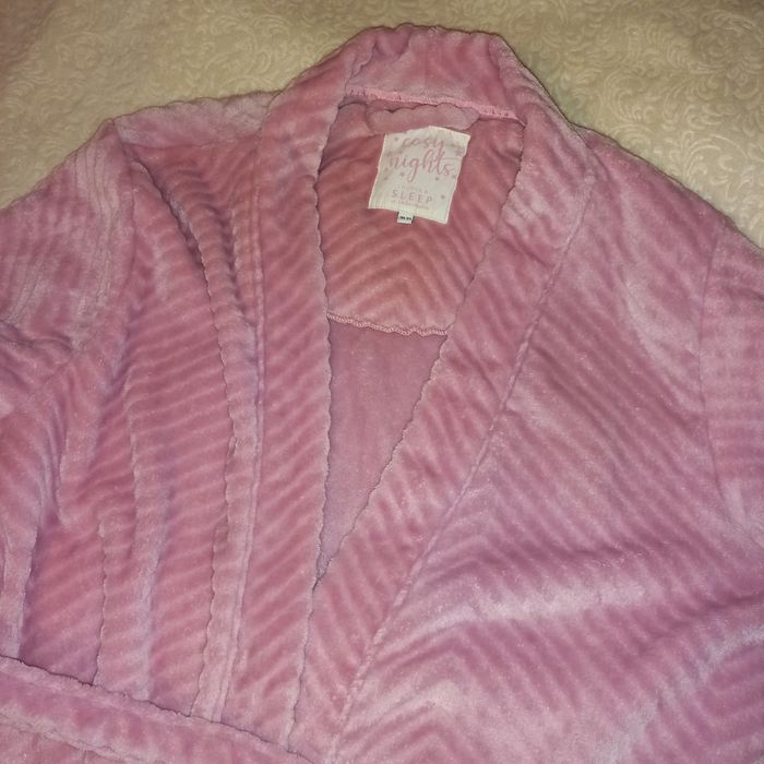 Халат  46 розмір. Можна для підлітка 164 см