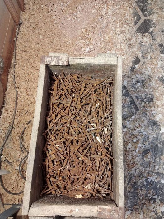 Цвяхи для підков