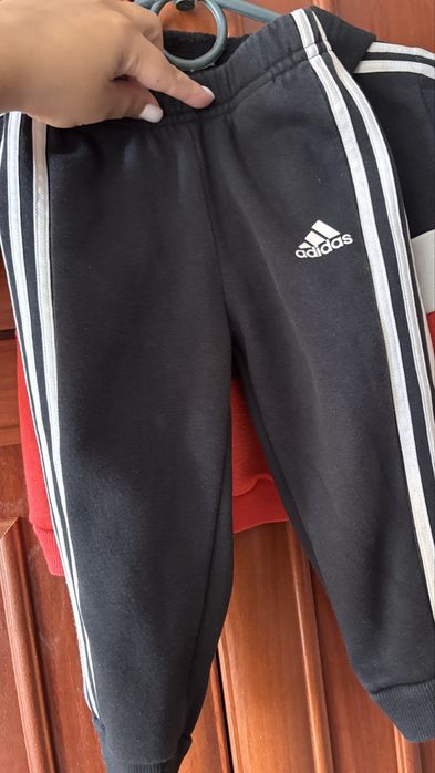 Продам флісовий костюм на блискавці adidas