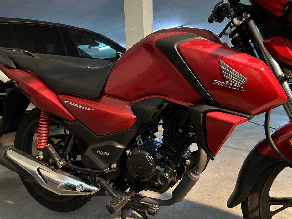 CB125F como nova