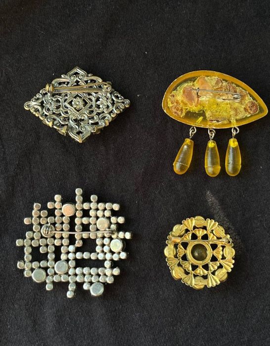 Старые брошки СССР