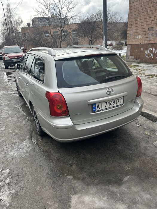 Toyota avensis універсал  для військового.