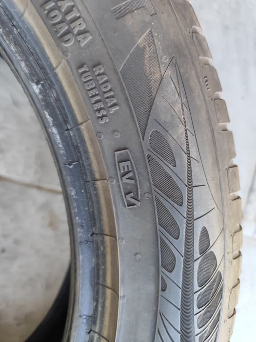 Pneus 215/55r18 Continental Ultracontact 80% piso