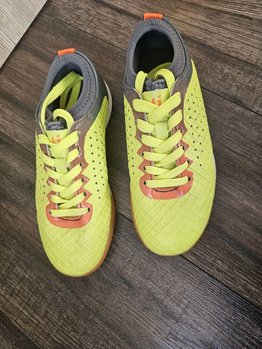 Buty do piłki nożnej hi rozmiar 31