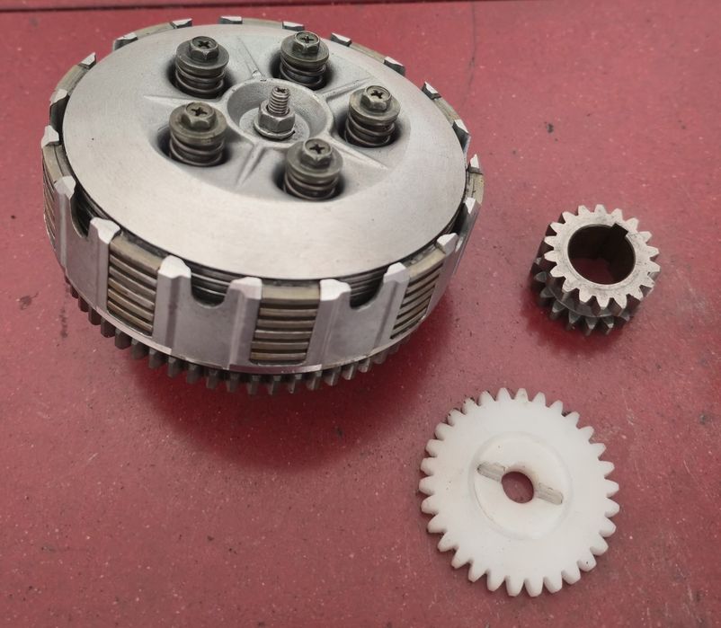 Embraiagem Yamaha YZ 80(centro dtr)