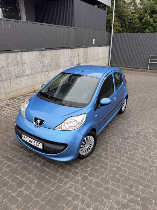 PEUGEOT - 107 хороший стан