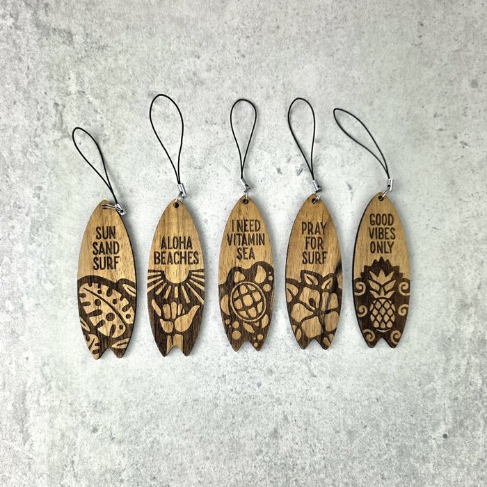 Brelok do kluczy deska surfingowa. Drewno teak