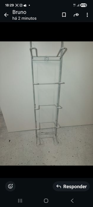 Suporte metálico de parede