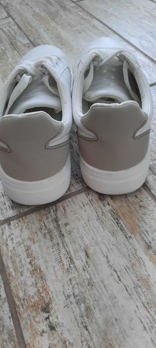 Кеди білі кросівки унісекс з натуральної шкіри 37р 24см устілка