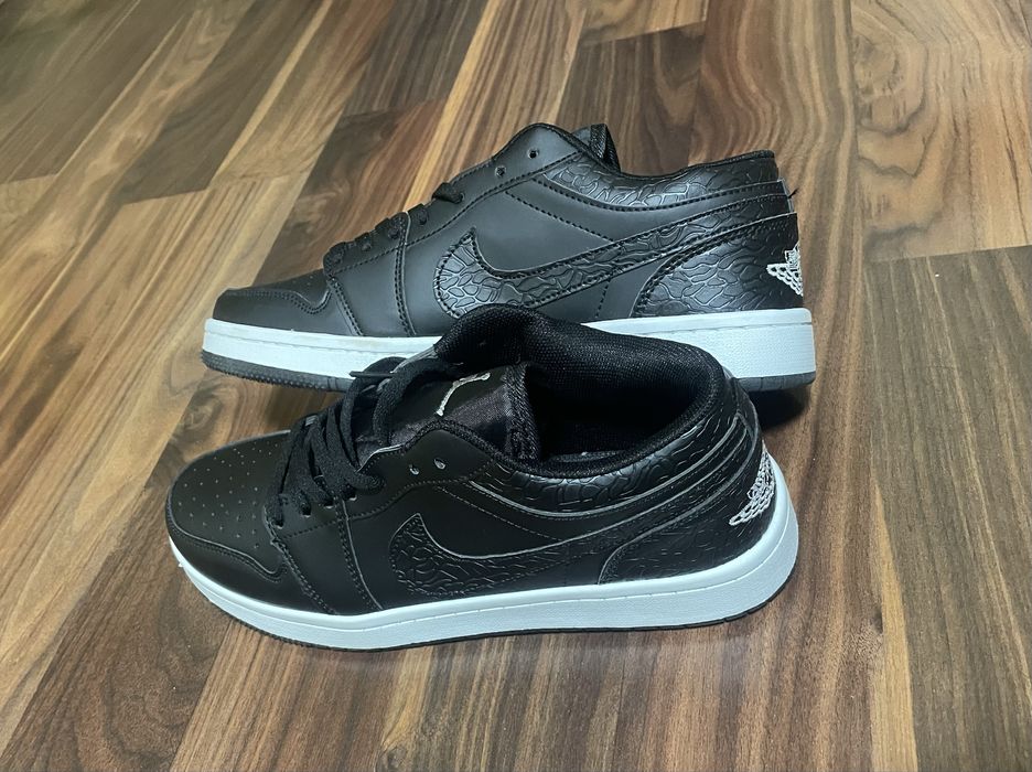 air jordan 1 low se - купити чоловіче взуття - Ціна на OLX.ua