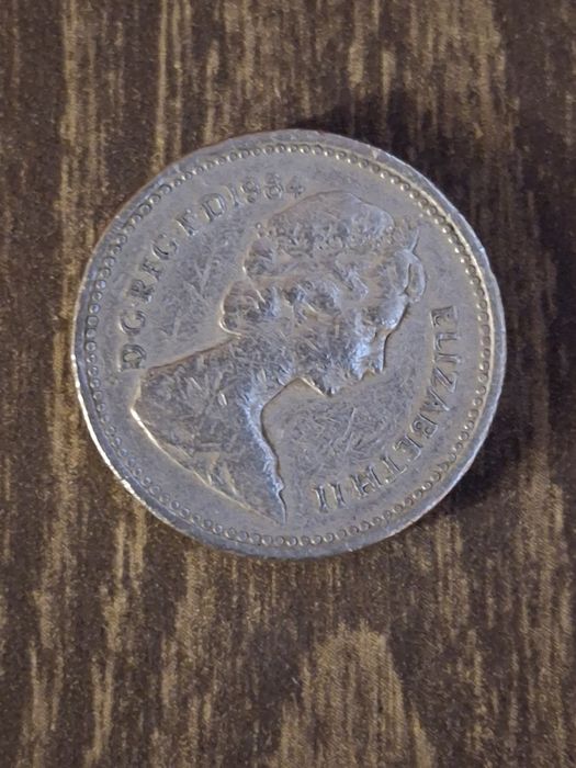 Монета One Pound 1984 Elizabeth 2