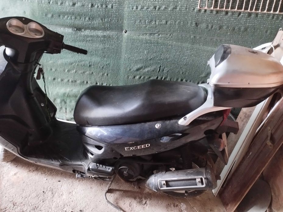 Vendo scooter por não precisar
